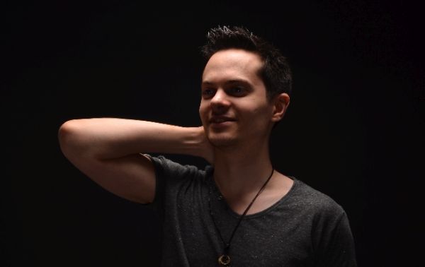 Razvan Albu va lansa albumul „This Life”